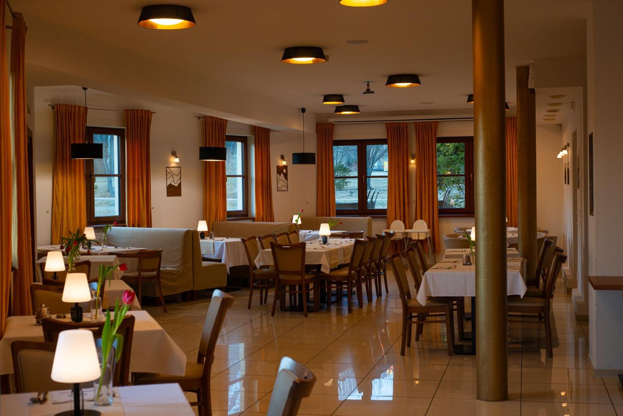 Tulipan Hotel 3*